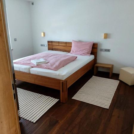 Ferienhaus Giulia in Günzburg ideal für 2 Familien Apartamento Exterior foto