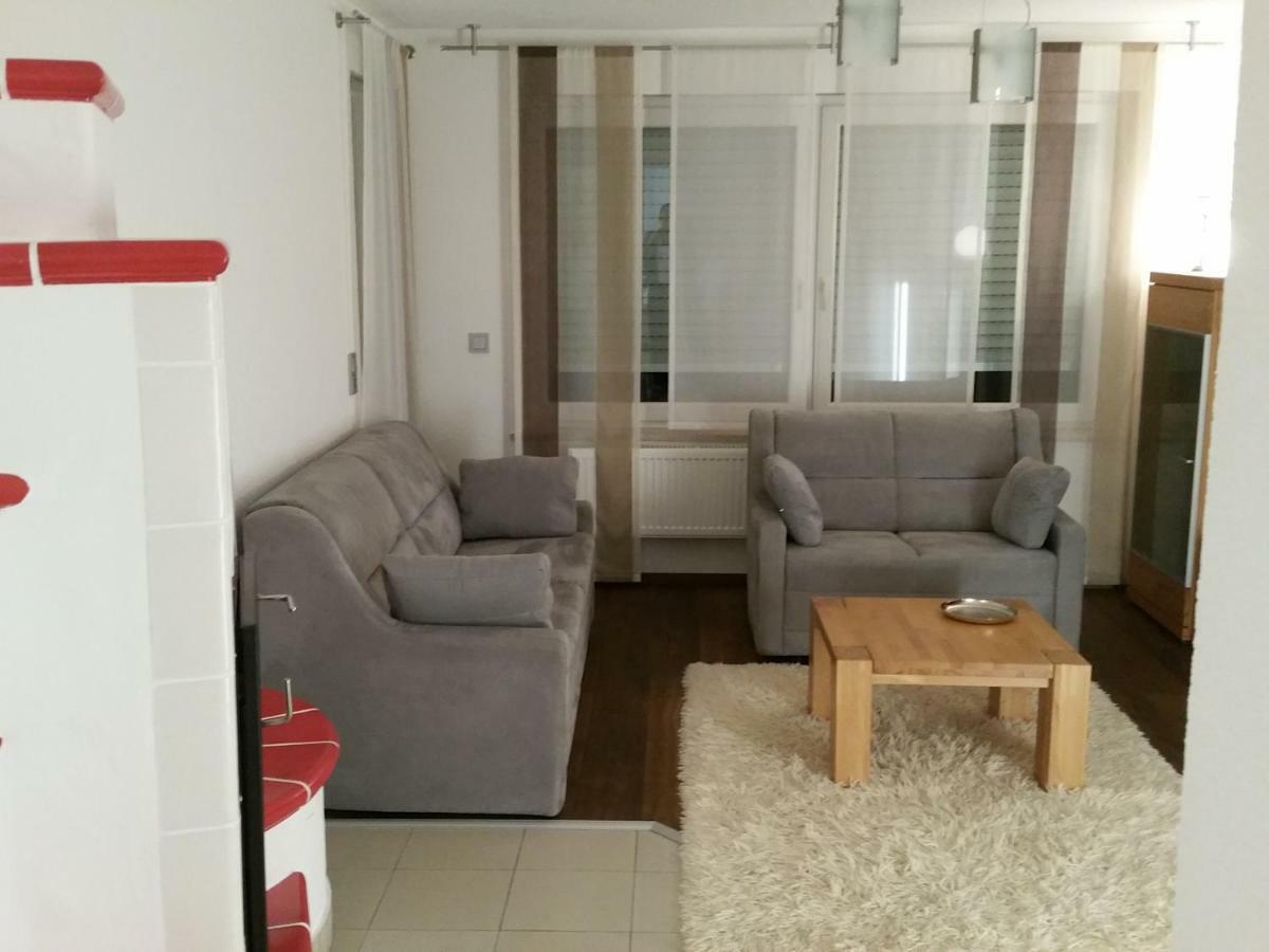 Ferienhaus Giulia in Günzburg ideal für 2 Familien Apartamento Exterior foto