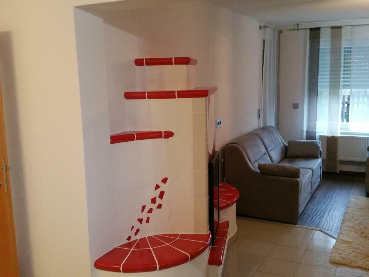 Ferienhaus Giulia in Günzburg ideal für 2 Familien Apartamento Exterior foto
