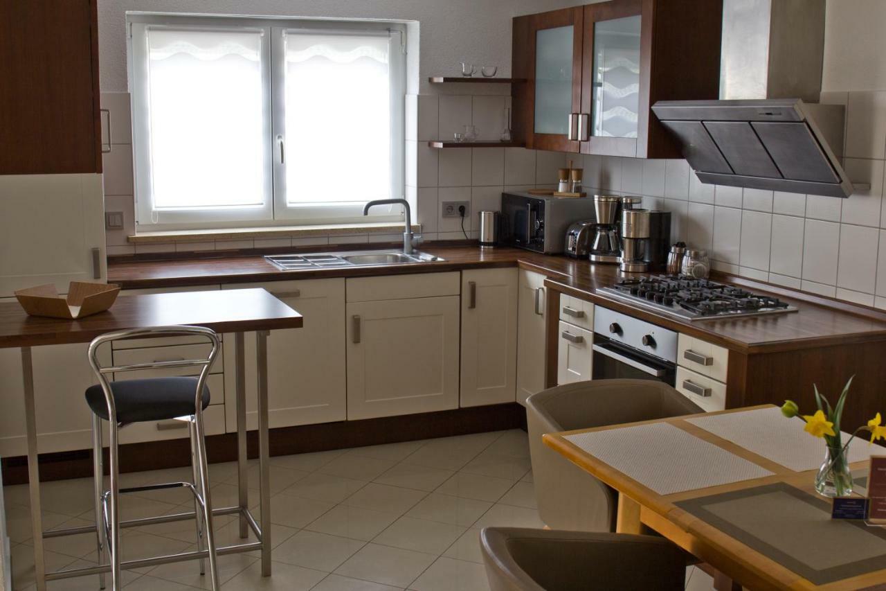 Ferienhaus Giulia in Günzburg ideal für 2 Familien Apartamento Exterior foto