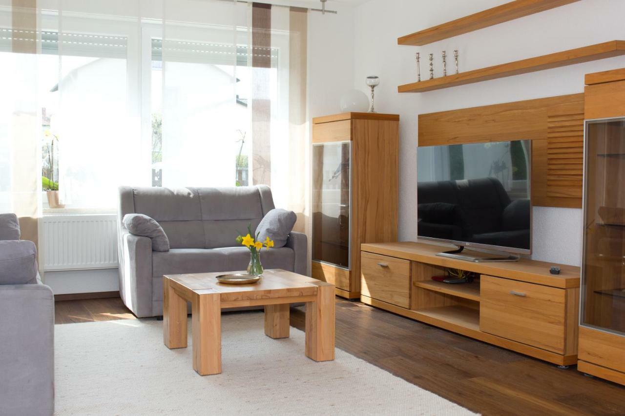 Ferienhaus Giulia in Günzburg ideal für 2 Familien Apartamento Exterior foto